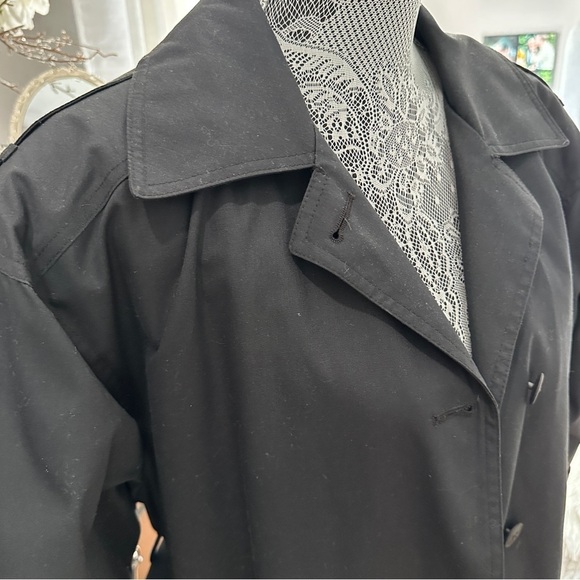 Vintage London Fog Black Trench Coat with Plaid Lining Belted Size 14 Petite - Picture 5 of 15